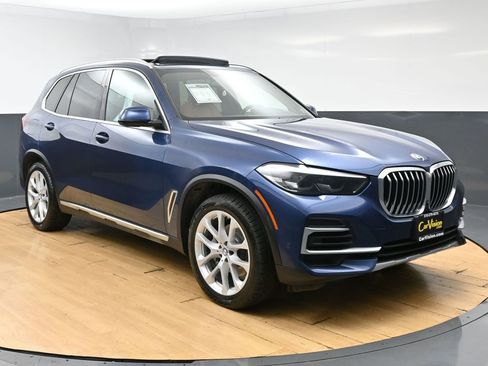 Used 2022 BMW X5 xDrive40i AWD/4WD image 2