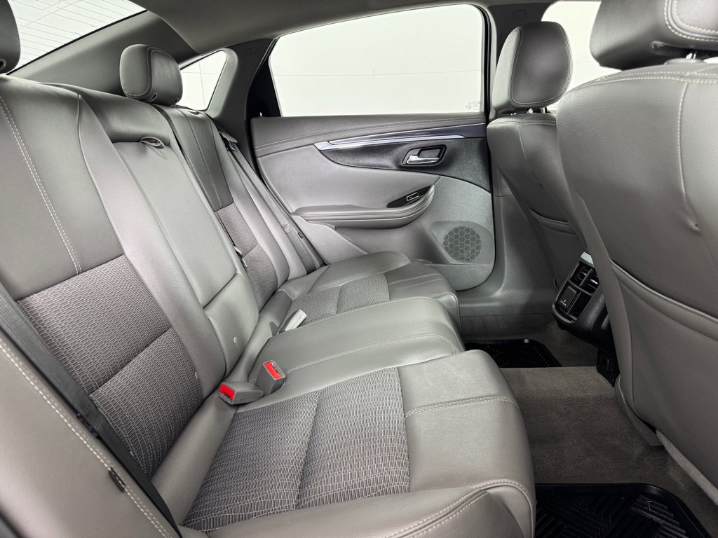 Used 2018 Chevrolet Impala LT w/ LT Convenience Package FWD image 22