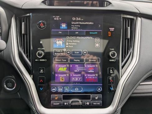 Used 2022 Subaru Outback Limited XT image 3