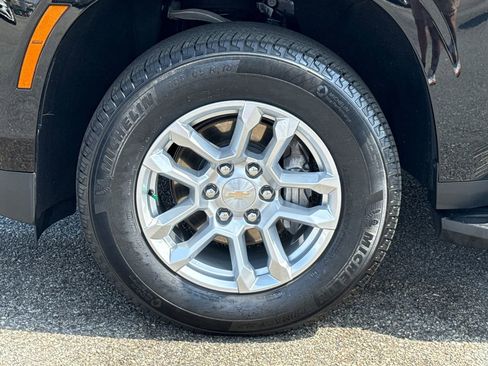 Certified 2025 Chevrolet Tahoe LT image 11