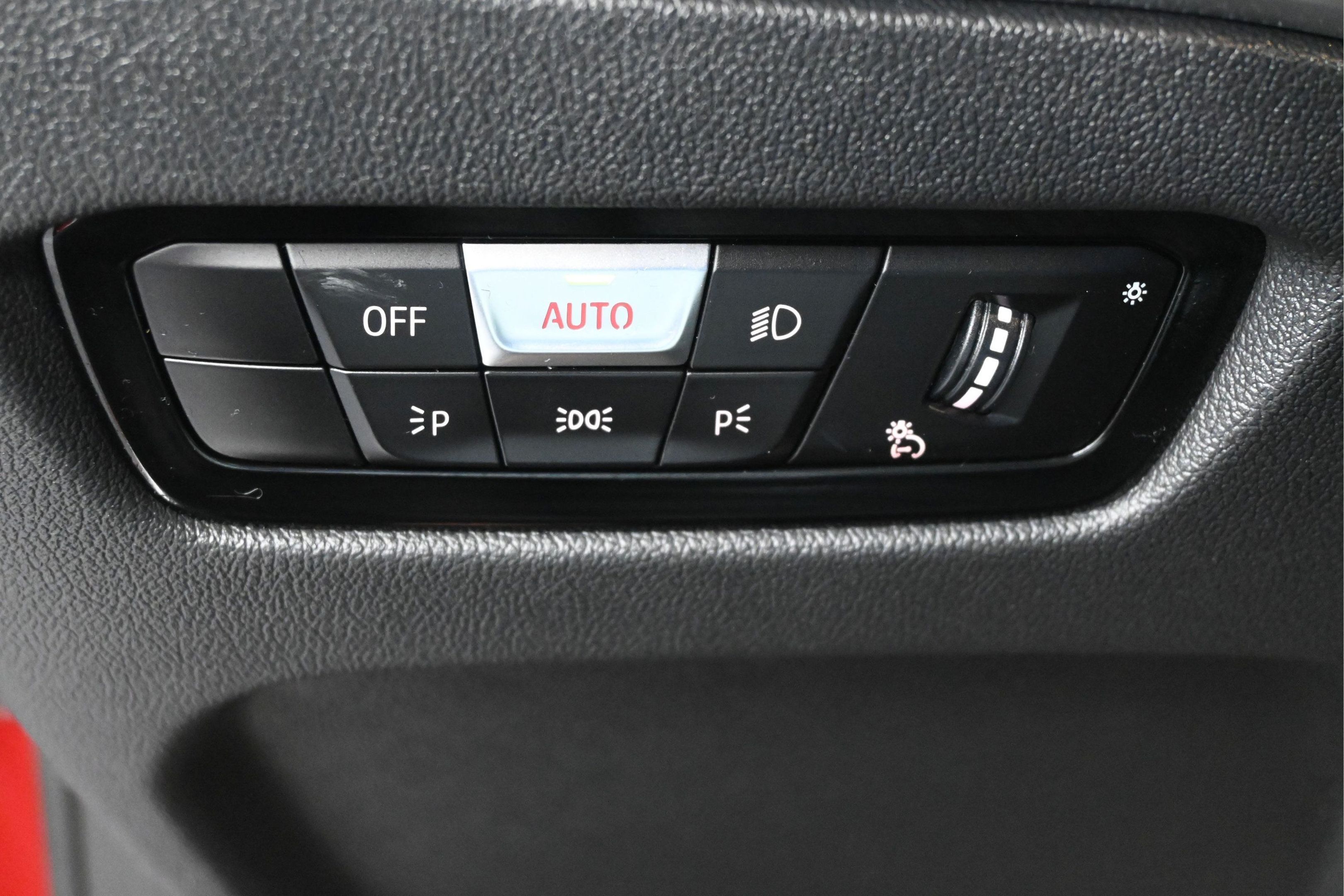 Used 2025 BMW 440i xDrive w/ Premium Package AWD/4WD image 21