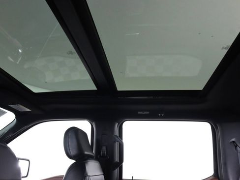 Used 2022 Ford F150 Lariat w/ Equipment Group 502A High image 32