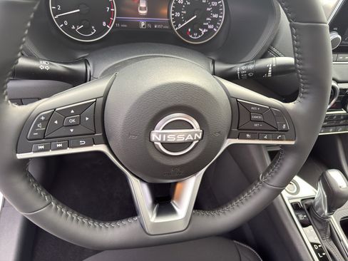 New 2025 Nissan Sentra SV image 15