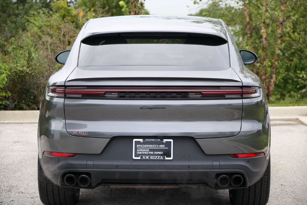 Certified 2024 Porsche Cayenne Coupe AWD/4WD image 19
