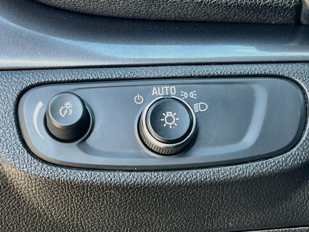 Used 2019 Buick Encore Preferred w/ Safety Package AWD/4WD image 10