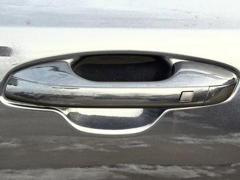 Certified 2025 Kia Telluride EX w/ EX Captain's Chair Package image 7