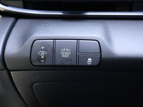 New 2026 Hyundai Elantra Sport FWD image 32