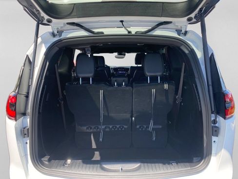 Used 2025 Chrysler Pacifica Select FWD image 26