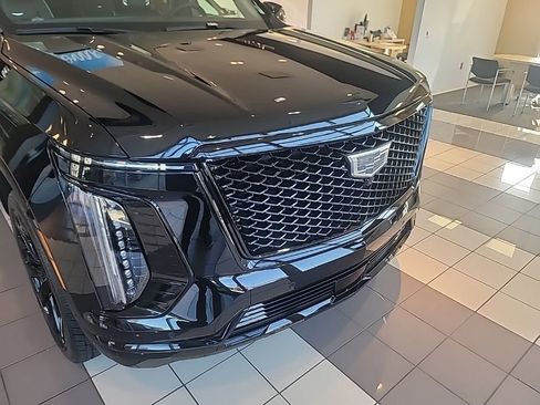 Certified 2026 Cadillac Escalade Platinum Sport w/ LPO, ONYX Package image 26