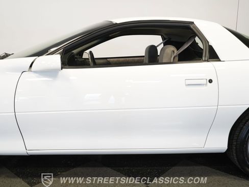 Used 2001 Chevrolet Camaro Z28 w/ Preferred Equipment Group image 15