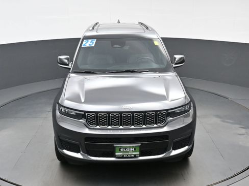 Used 2025 Jeep Grand Cherokee L Summit w/ MOPAR Finishing Package AWD/4WD image 46
