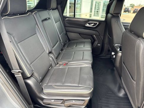 Used 2022 GMC Yukon SLT w/ SLT Luxury Package AWD/4WD image 21