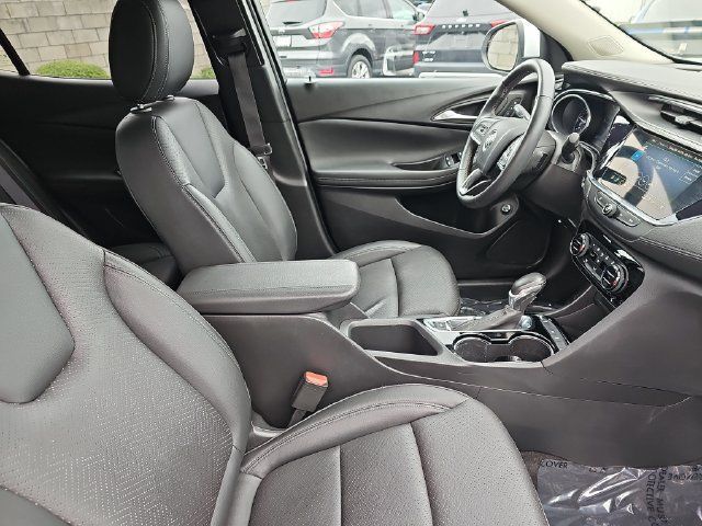 Used 2023 Buick Encore GX Essence w/ Experience Buick Package FWD image 10