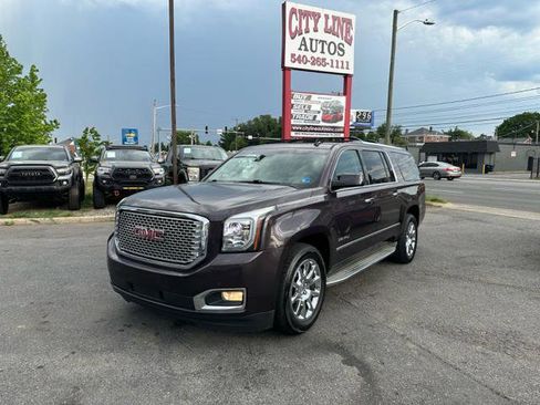 Used 2015 GMC Yukon XL Denali w/ Touring Package AWD/4WD image 9