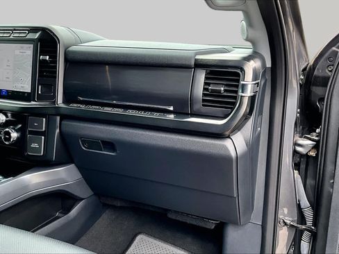 Certified 2024 Ford F250 Lariat w/ Lariat Ultimate Package AWD/4WD image 19