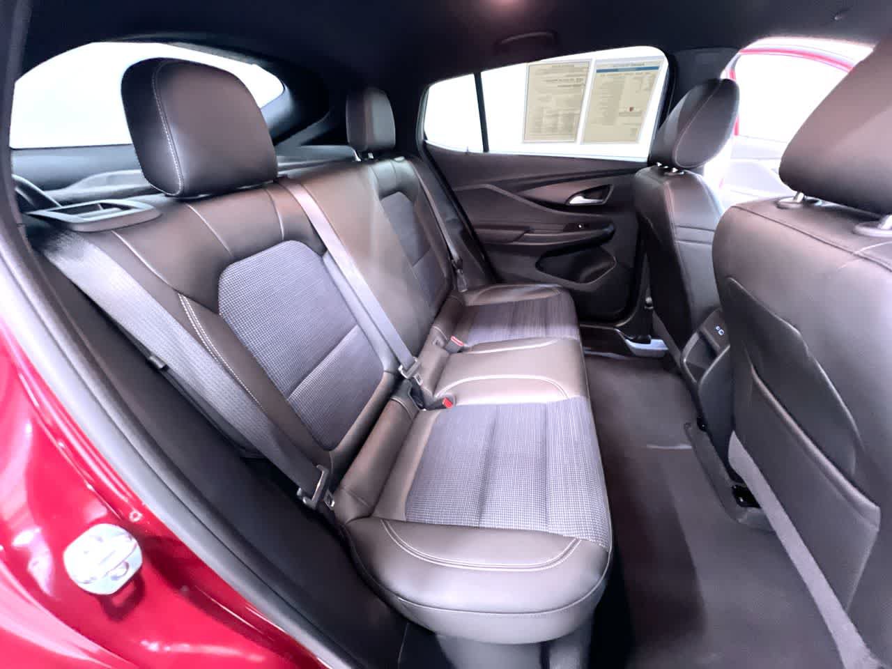 Used 2025 Buick Envista Preferred w/ Convenience I Package FWD image 36