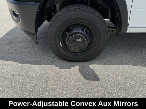 New 2025 RAM 3500 Tradesman image 30