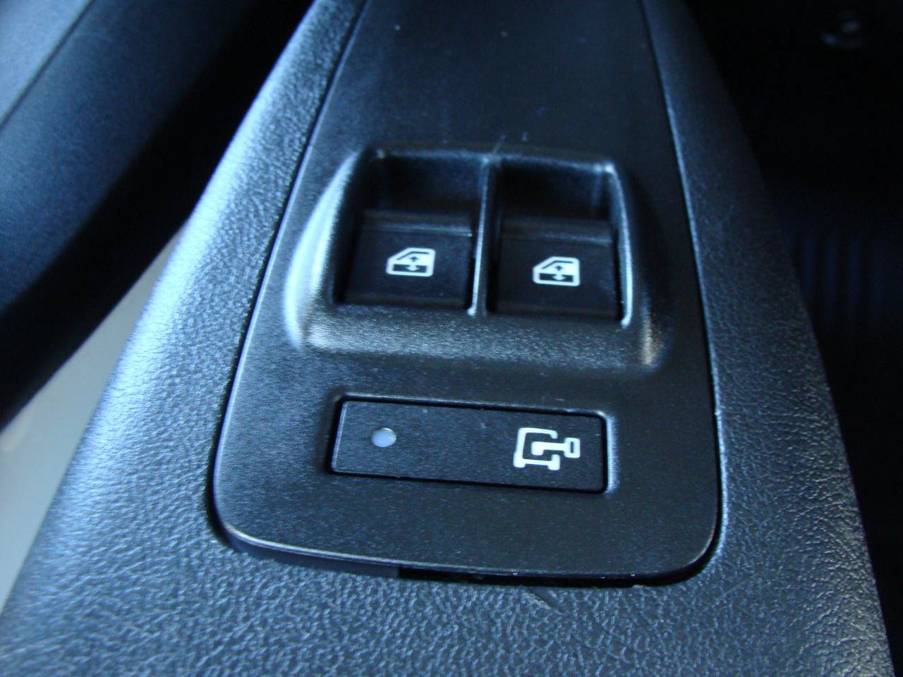 Used 2025 RAM ProMaster 2500 w/ U-Haul Equipment Group FWD image 21