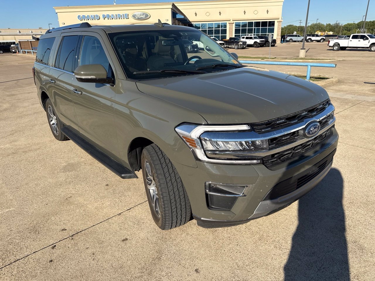 Used 2024 Ford Expedition Max Limited RWD image 19