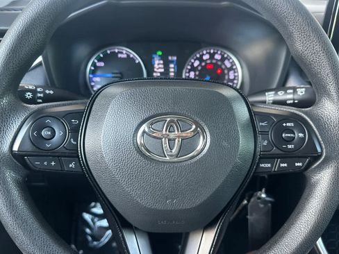 Used 2020 Toyota RAV4 LE w/ All Weather Liner Package AWD/4WD image 22