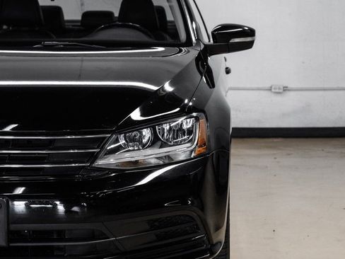 Used 2017 Volkswagen Jetta SE image 52