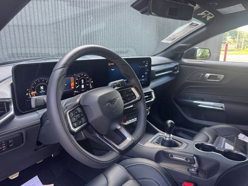New 2025 Ford Mustang GT Premium w/ GT Performance Package image 9
