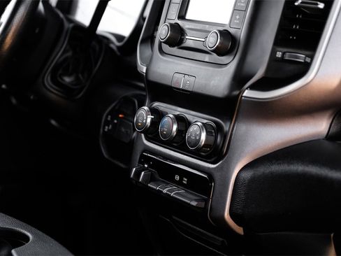 Used 2021 RAM 2500 Big Horn image 19