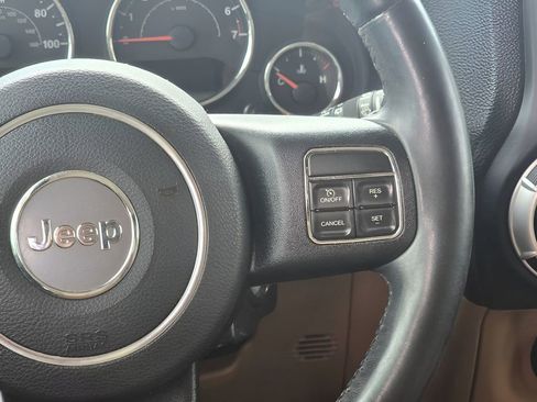 Used 2013 Jeep Wrangler Unlimited Sahara w/ Connectivity Group image 33