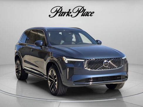 Used 2026 Volvo XC90 B6 Plus w/ Protection Package Premier AWD/4WD image 8