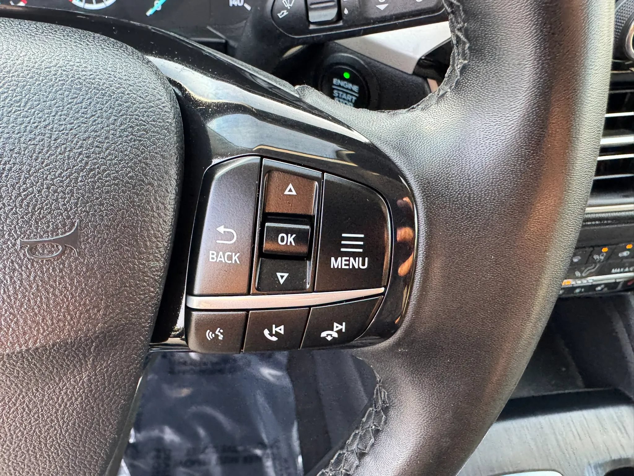 Used 2022 Ford Escape SE w/ Convenience Package FWD image 16