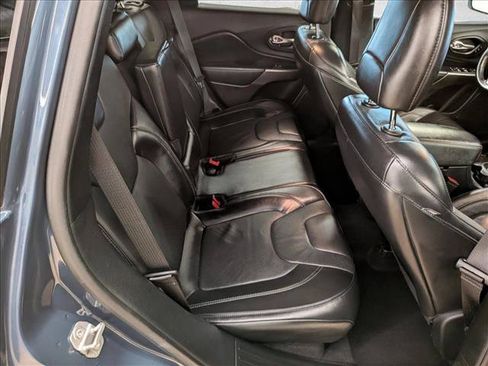 Used 2020 Jeep Cherokee Limited AWD/4WD image 22
