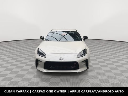 Used 2024 Toyota GR86 Premium RWD image 28