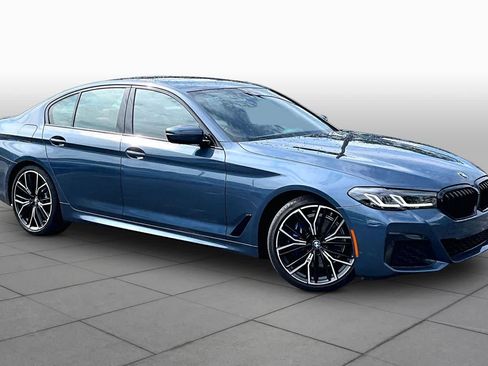 Used 2023 BMW 530i w/ M Sport Package RWD image 3