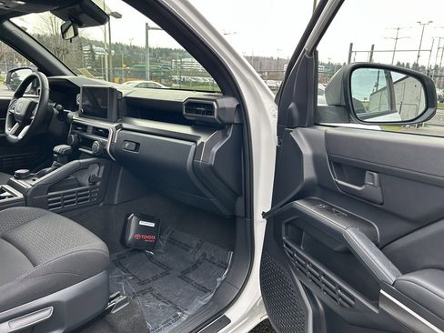 Certified 2025 Toyota 4Runner SR5 image 15