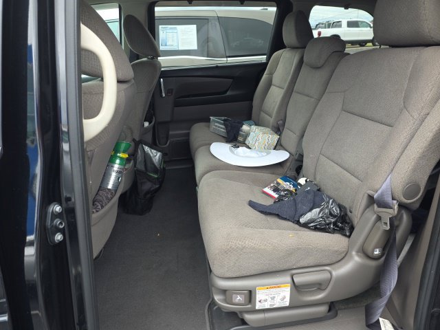 Used 2016 Honda Odyssey SE image 6