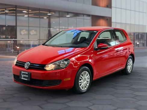 Used 2012 Volkswagen Golf 2-Door image 1