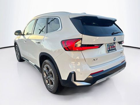 Used 2023 BMW X1 xDrive28i AWD/4WD image 3