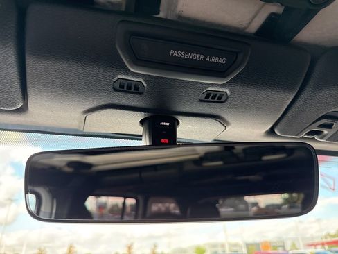 Used 2018 Jeep Wrangler Unlimited Rubicon image 17