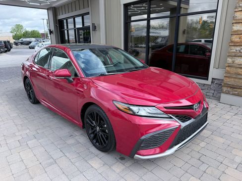 Used 2021 Toyota Camry XSE image 74