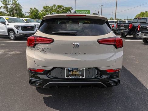 New 2026 Buick Encore GX Sport Touring AWD/4WD image 8