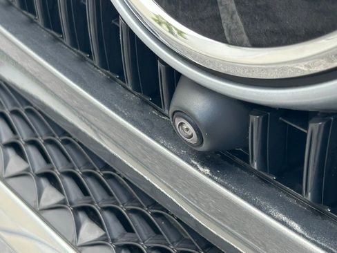 Used 2025 Mercedes-Benz GLE 450e 4MATIC image 26