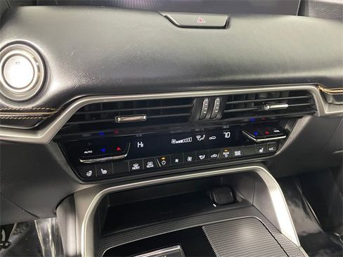 Certified 2024 MAZDA CX-90 3.3 Turbo S w/ Premium Package image 8