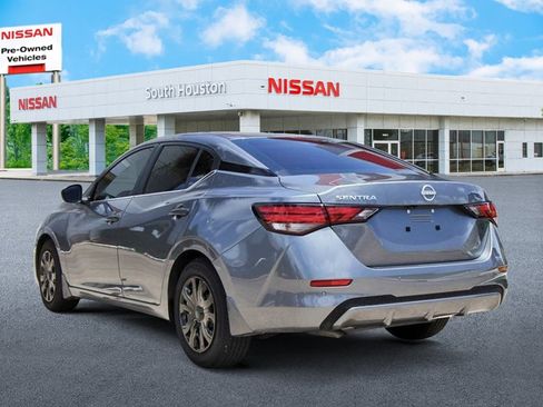 Certified 2025 Nissan Sentra S FWD image 3