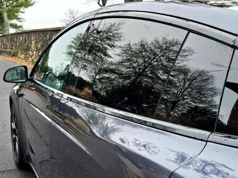 Used 2023 Tesla Model X image 14