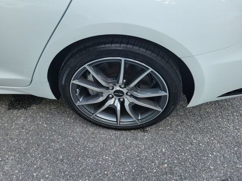 Used 2024 Genesis G70 2.5T AWD/4WD image 6