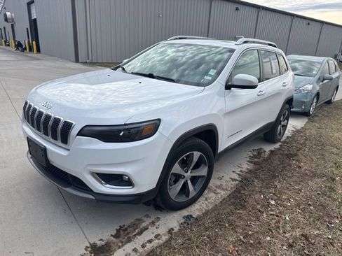 Used 2019 Jeep Cherokee Limited image 1