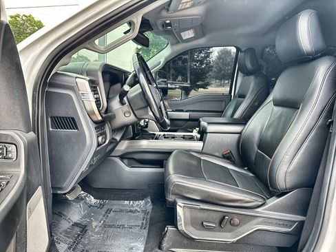 Used 2023 Ford F450 Lariat AWD/4WD image 2