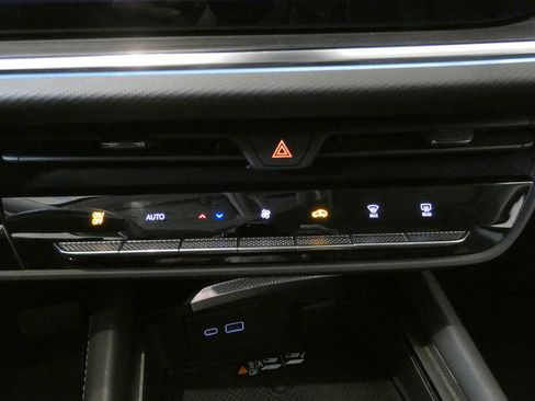 Used 2025 Buick Envision Preferred image 14