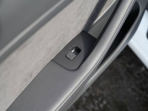 Used 2022 Tesla Model 3 Long Range image 30