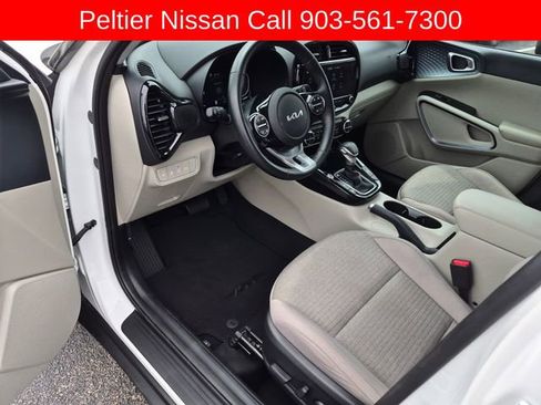 Used 2025 Kia Soul EX FWD image 18